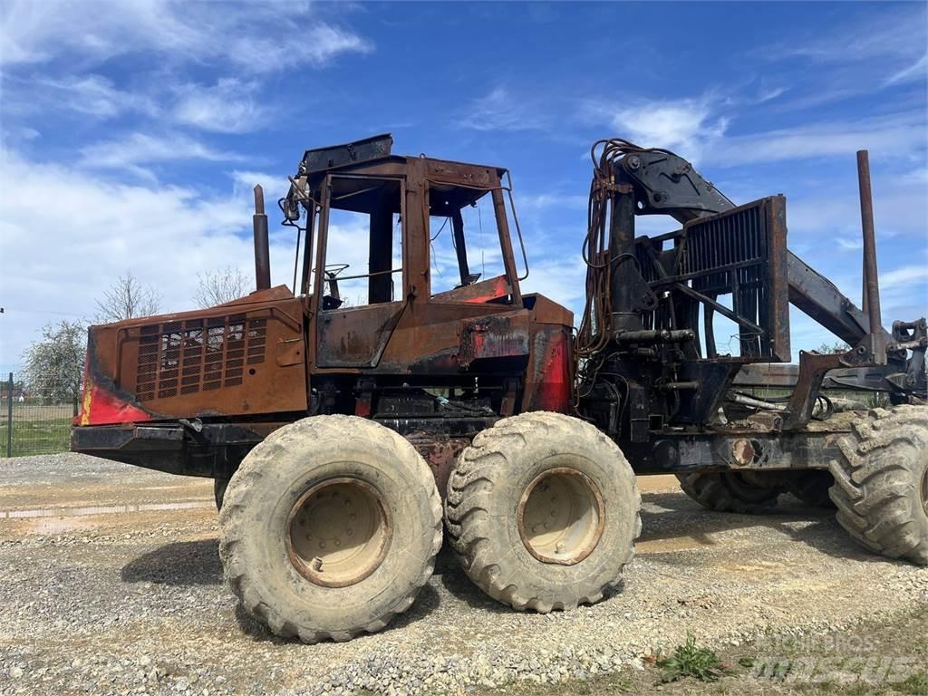 Komatsu 890.3 Combine forestiere