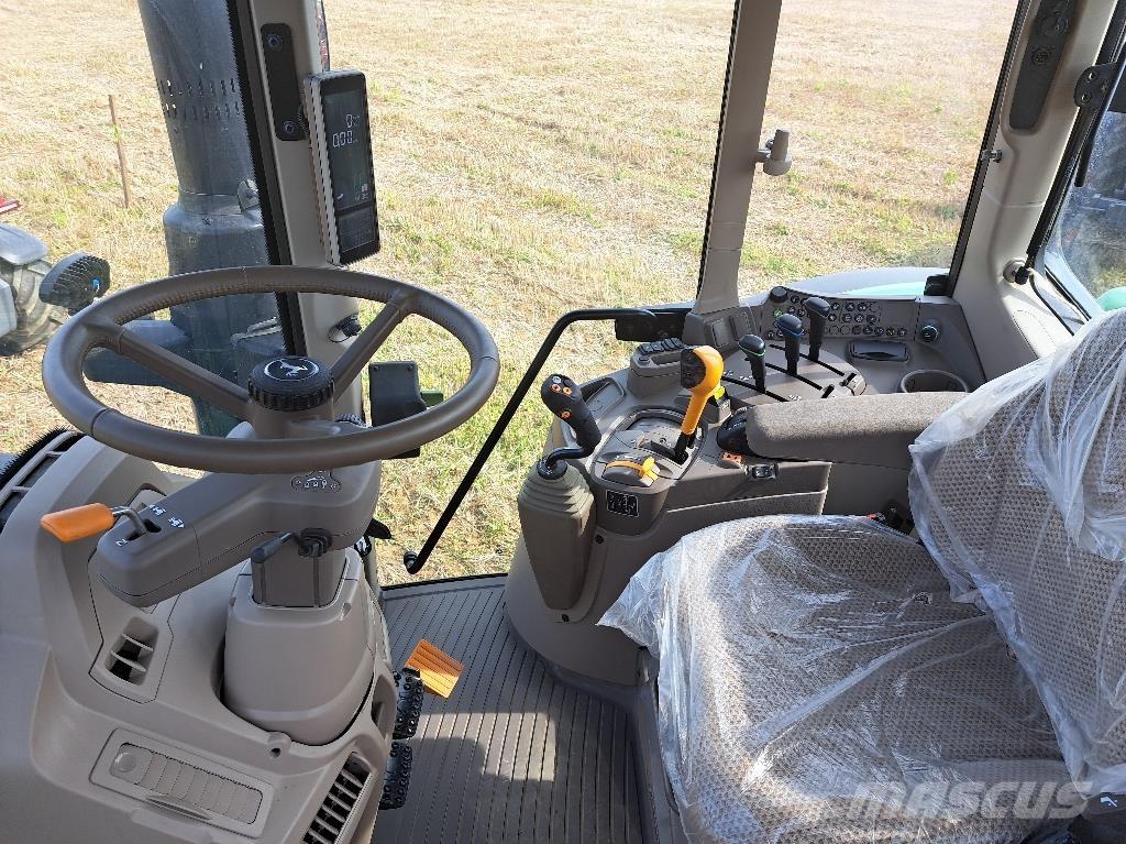 John Deere 6110M Tractoare