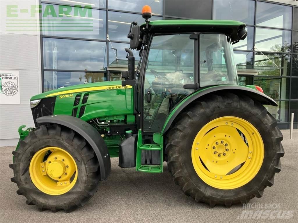 John Deere 5085M Tractoare