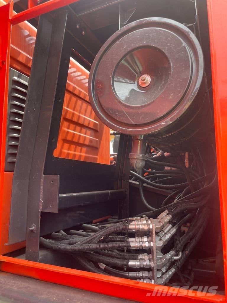 Doosan DX225LCA Excavatoare pe șenile
