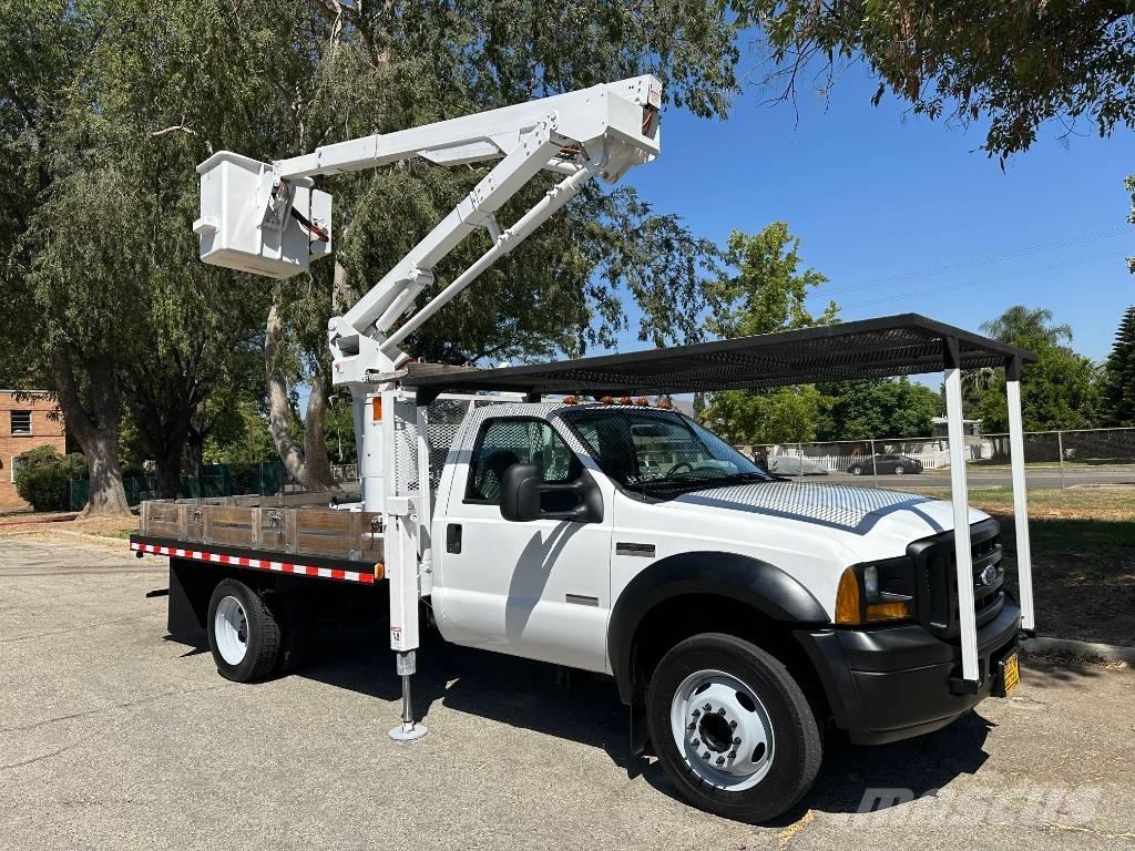 Ford F 550 Platforme aeriene montate pe camion