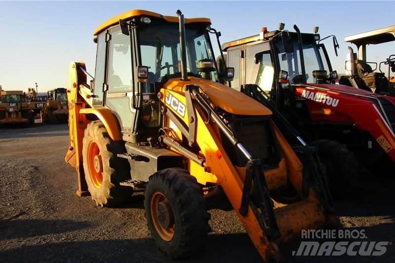 JCB 3DX Buldoexcavatoare