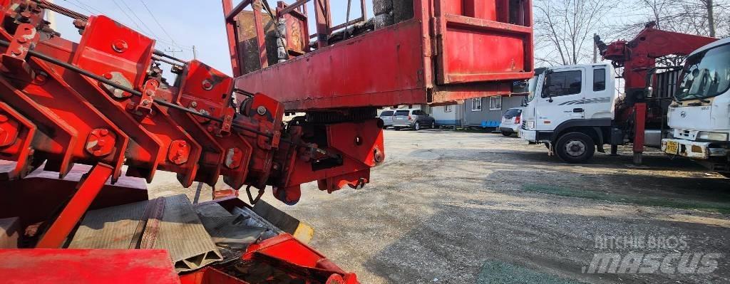 Novas 350QS Platforme aeriene montate pe camion