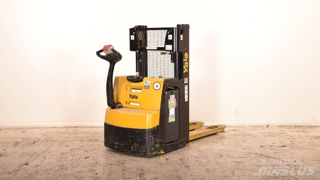 Yale MS 14 AC Transpaleta manuala