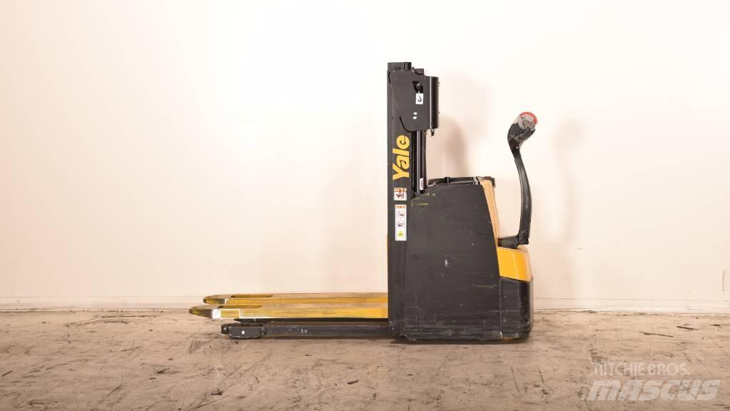 Yale MS 14 AC Transpaleta manuala