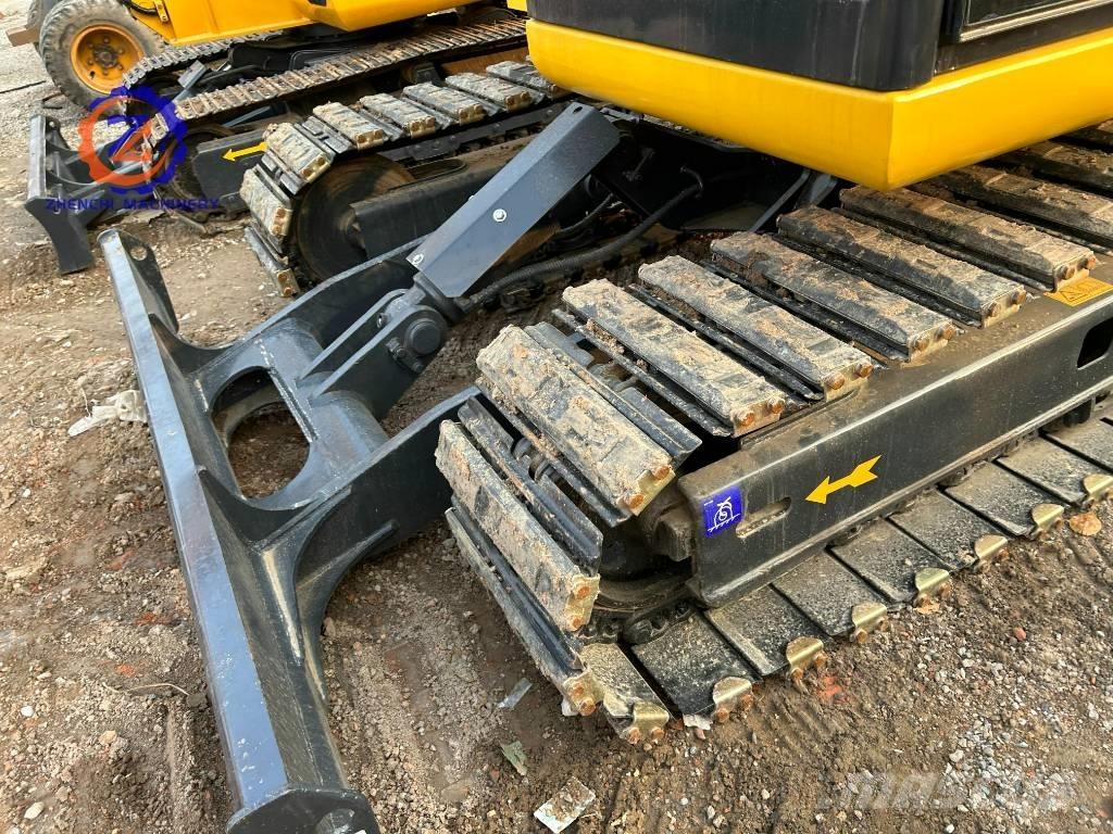 Komatsu PC 70-8 Excavatoare pe șenile
