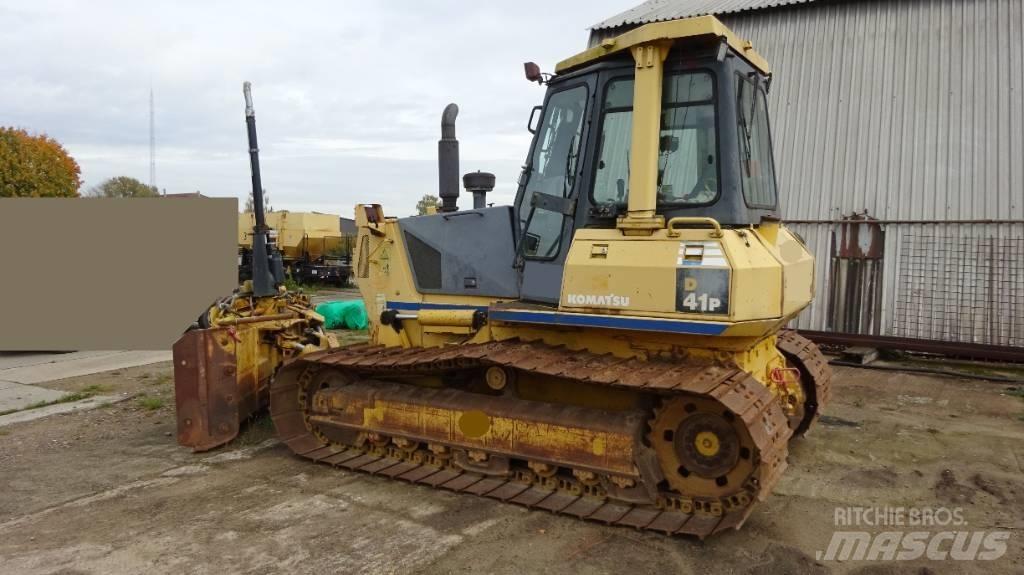 Komatsu D 41 P-6 Buldozere pe senile