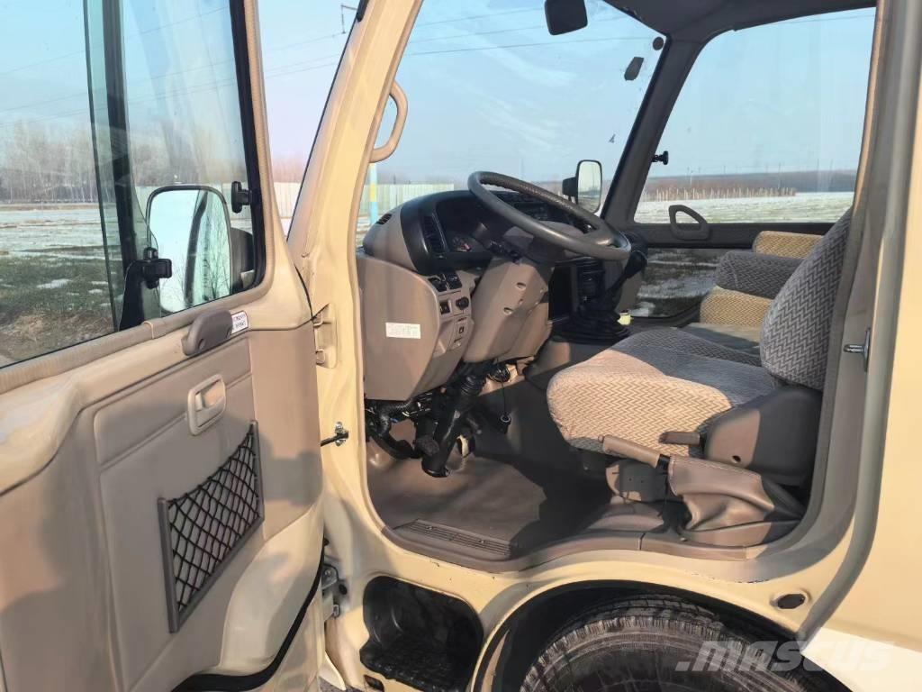 Toyota Coaster Bus Mini autobuze