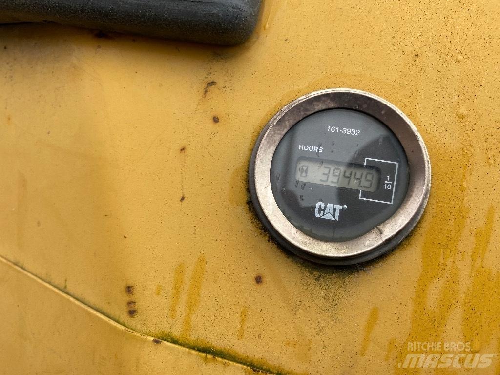 CAT D5G XL Buldozere pe senile