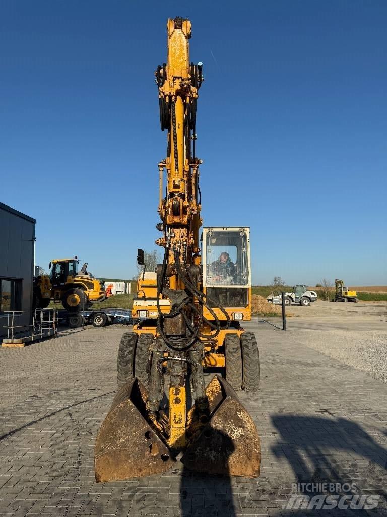 Liebherr A 900 C Excavatoare cu roti