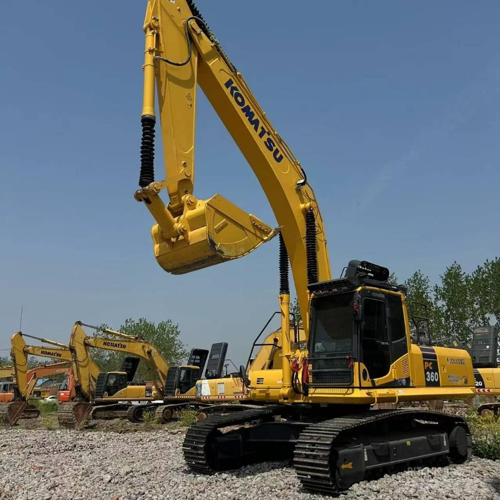 Komatsu 360 Excavatoare pe șenile
