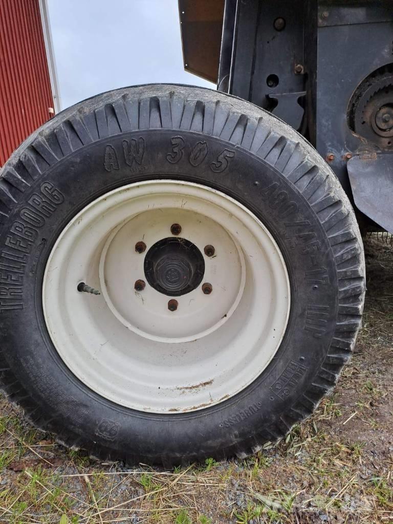 New Holland BR 7060 Masina de balotat cilindric