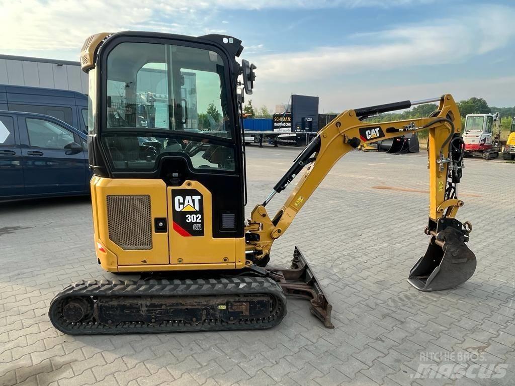 CAT 302 Mini excavatoare < 7t