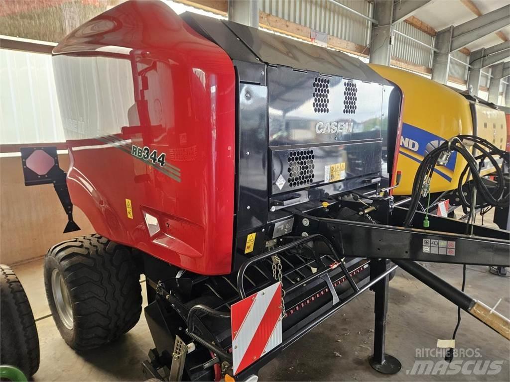 Case IH RB 344 RC Masina de balotat cilindric