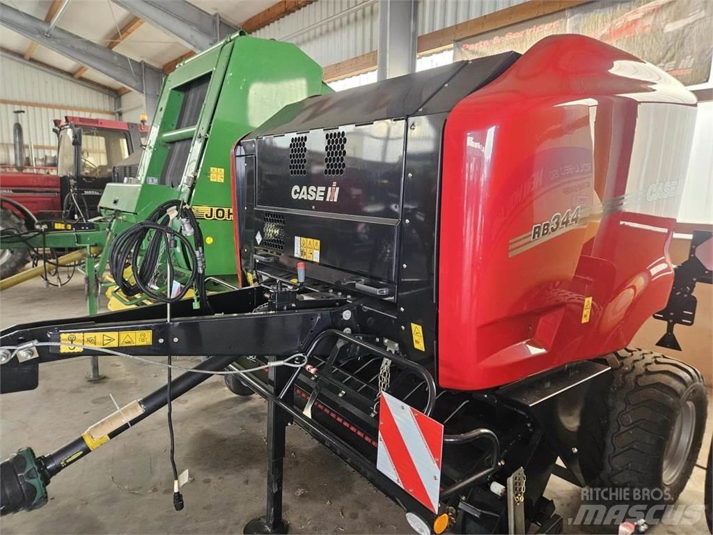 Case IH RB 344 RC Masina de balotat cilindric