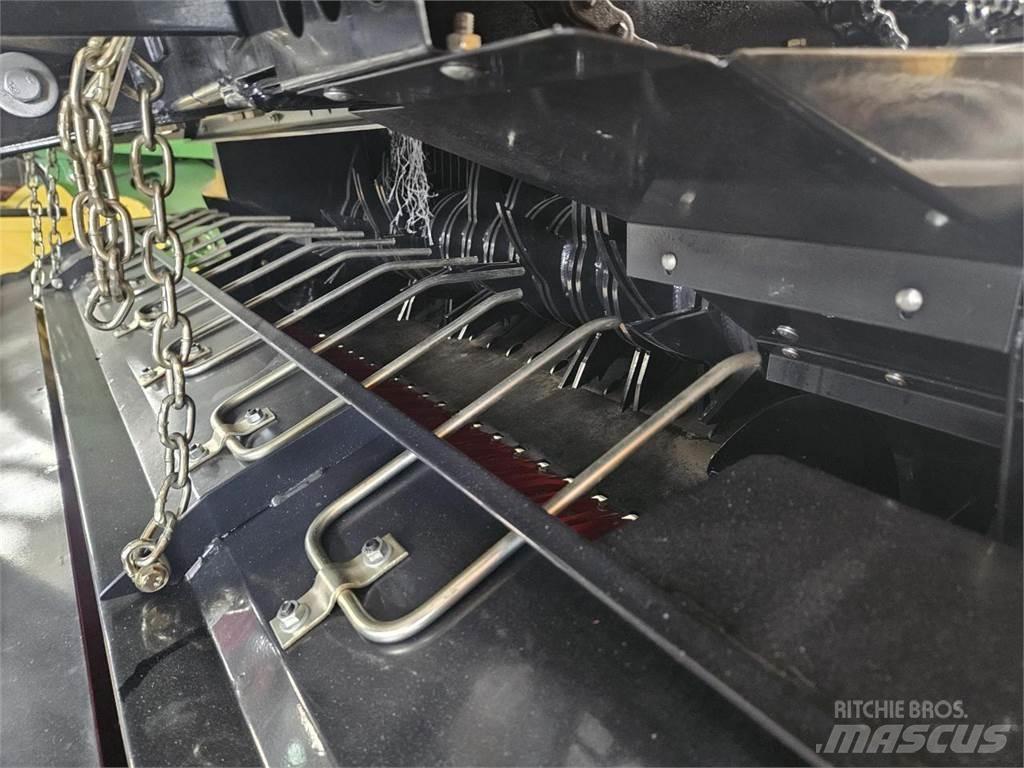 Case IH RB 344 RC Masina de balotat cilindric