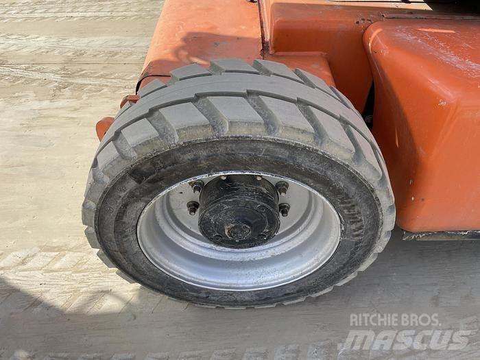 JLG E450AJ Nacele cu brat articulat