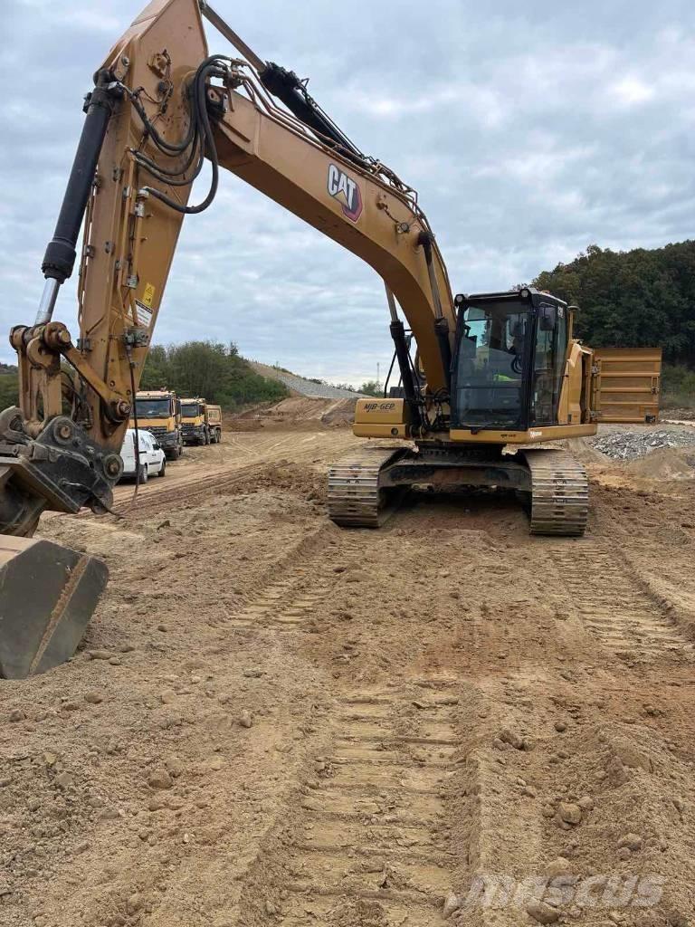 CAT 320 Excavatoare pe șenile

