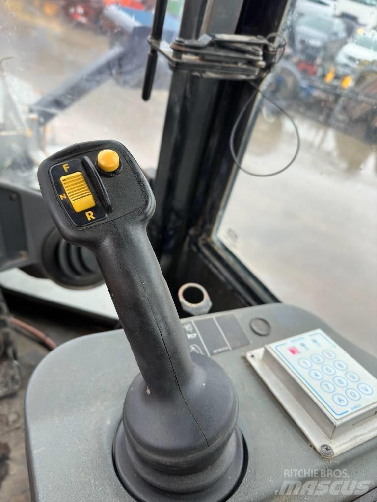 CAT 936H Incarcator pe pneuri