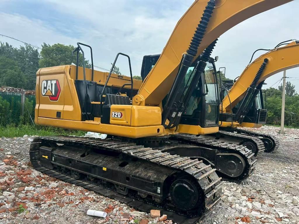 CAT 320 Excavatoare pe șenile
