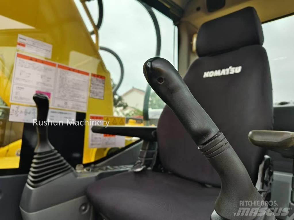 Komatsu PC 200-8 Excavatoare pe șenile
