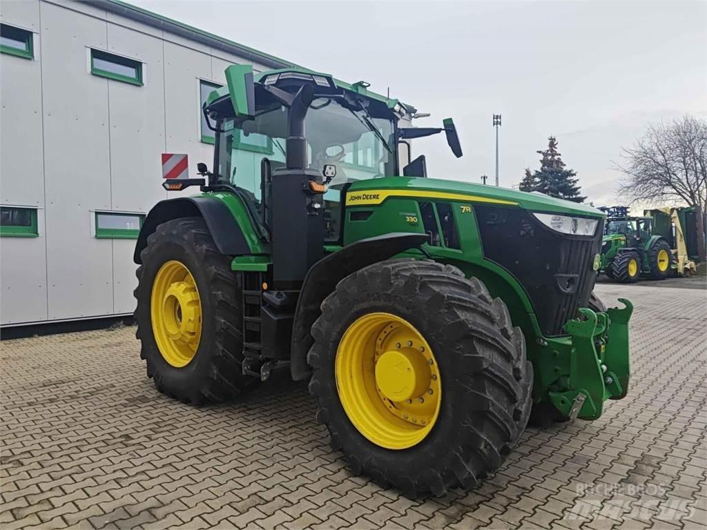 John Deere 7R 330 Tractoare