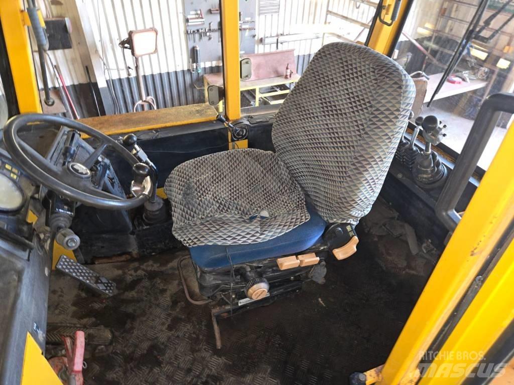 Volvo BM 6300 6300 Buldoexcavatoare