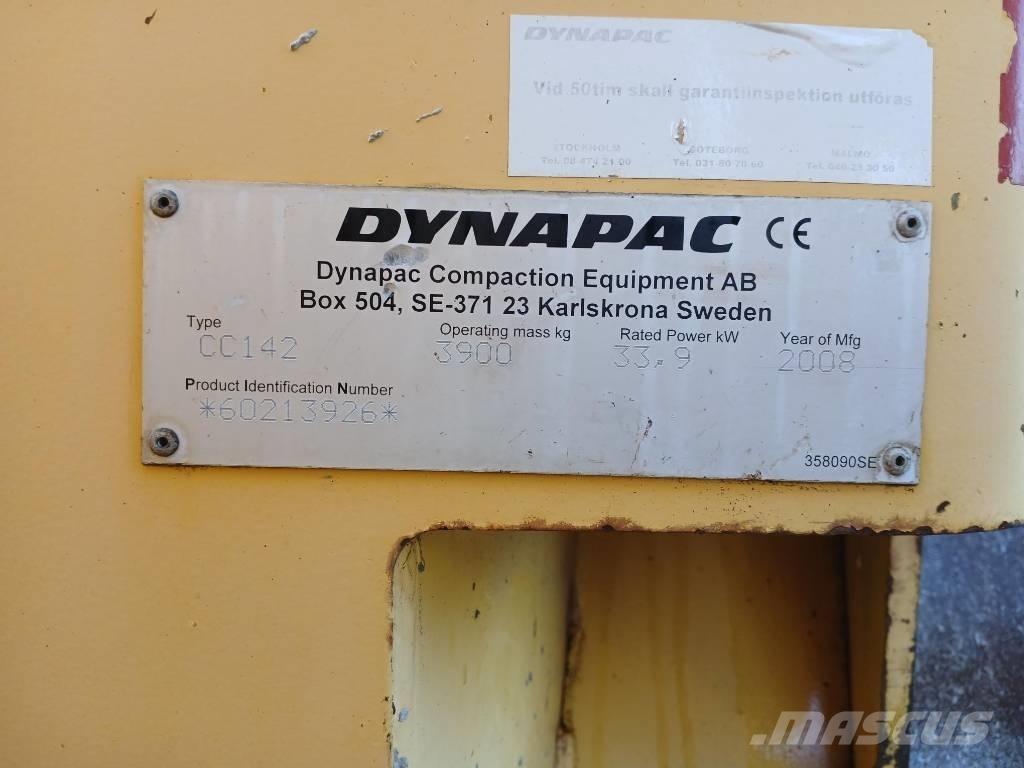 Dynapac CC142, Vält Cilindri compactori dubli