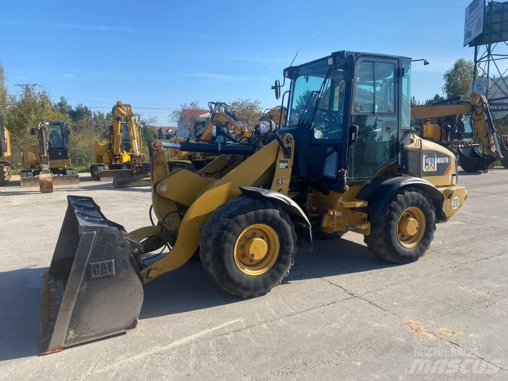 CAT 907 H 2 Incarcator pe pneuri