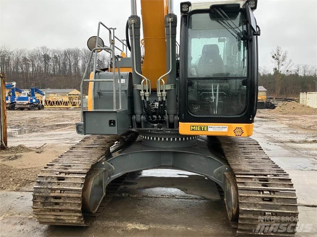 Liebherr R924 Excavatoare pe șenile
