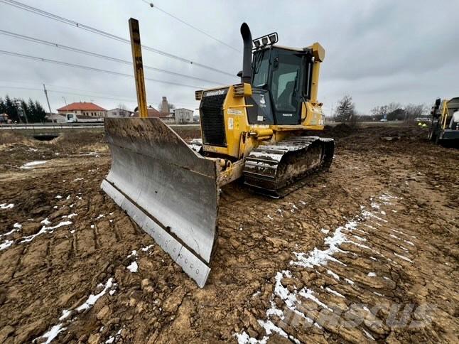 Komatsu D 41 E Buldozere pe senile