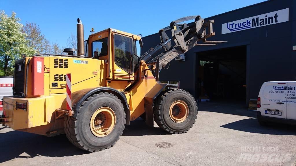 Ljungby L20 Incarcator pe pneuri
