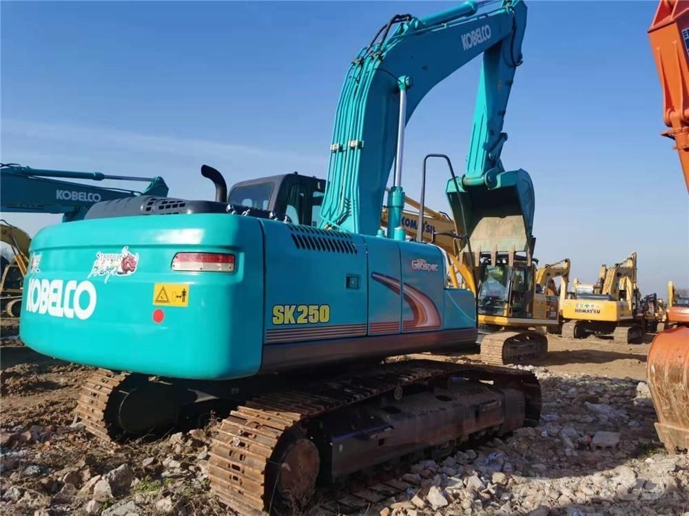 Kobelco SK 250-8 Excavatoare pe șenile
