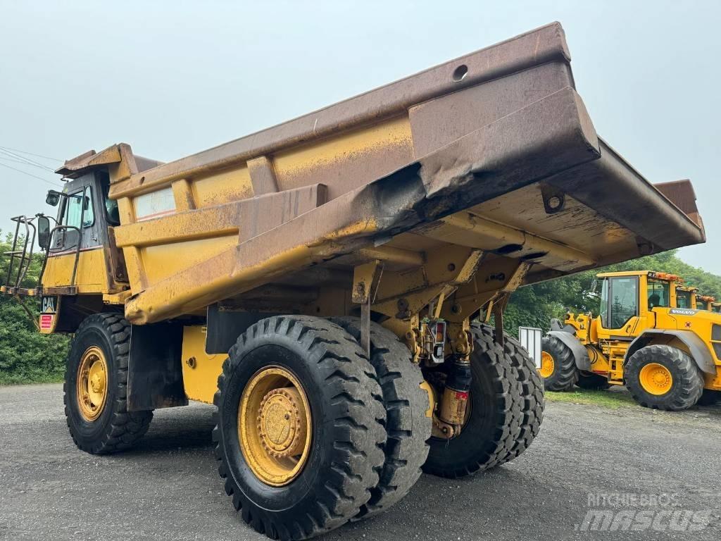 CAT 771 D Camioane cu basculante rigide