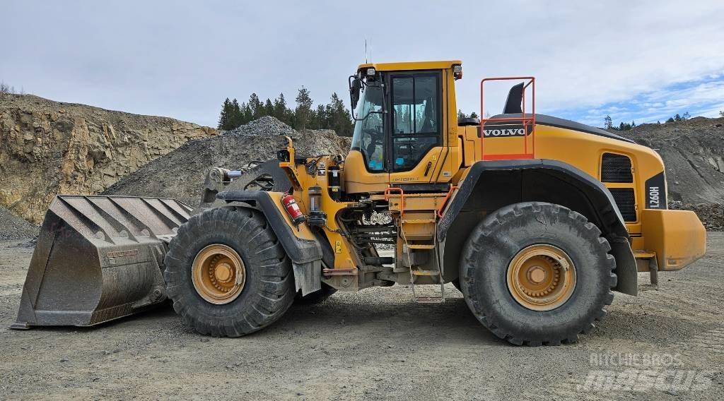Volvo L 260 H Incarcator pe pneuri