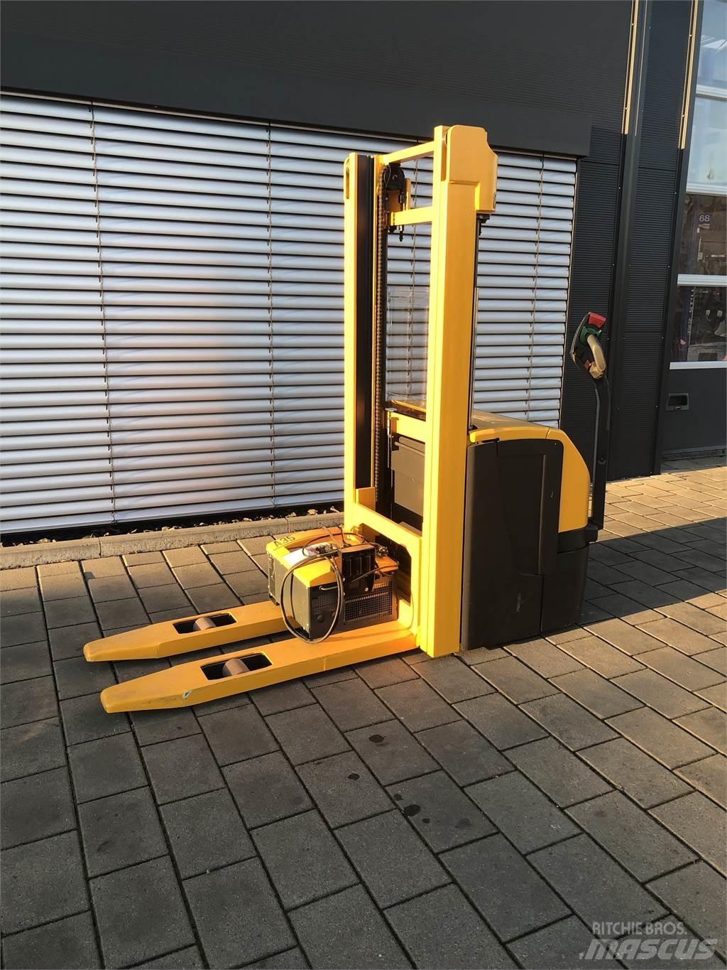 Jungheinrich WP16 Transpaleta manuala