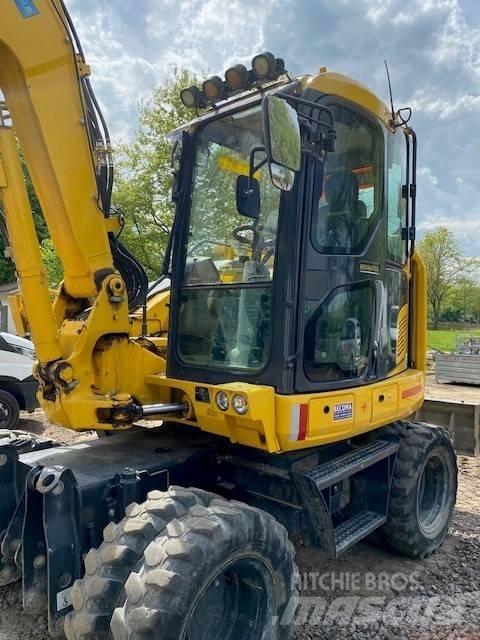 Komatsu PW98MR-11 Excavatoare cu roti