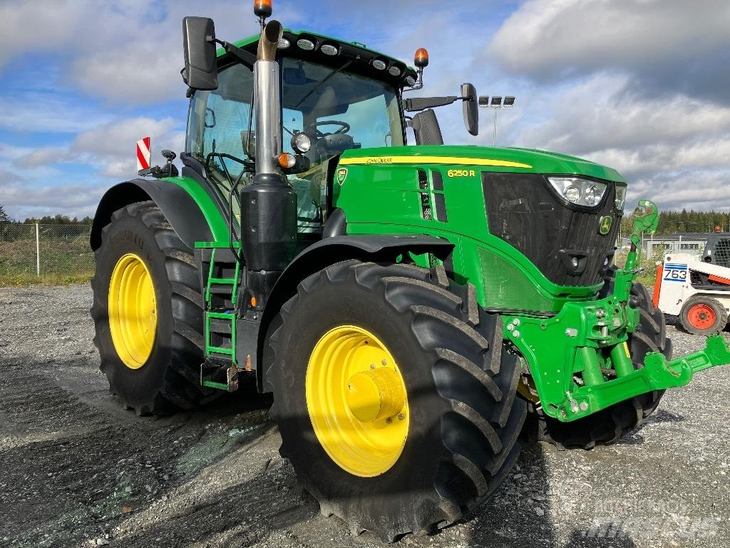 John Deere 6250 R Tractoare