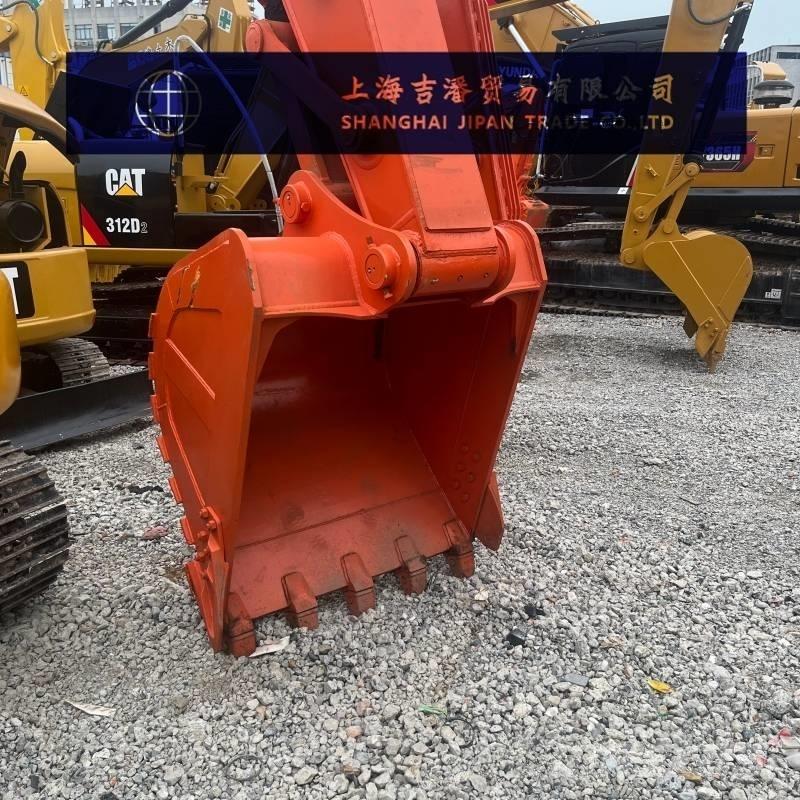 Hitachi ZX 200 Excavatoare pe șenile
