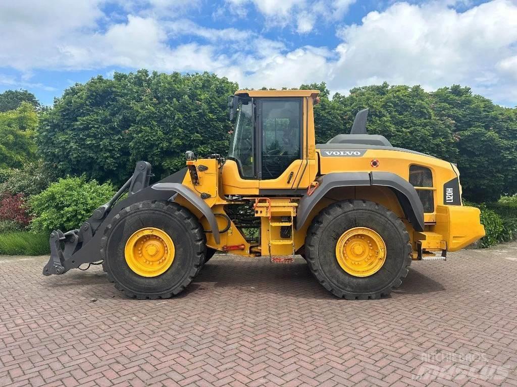 Volvo L120 H Incarcator pe pneuri