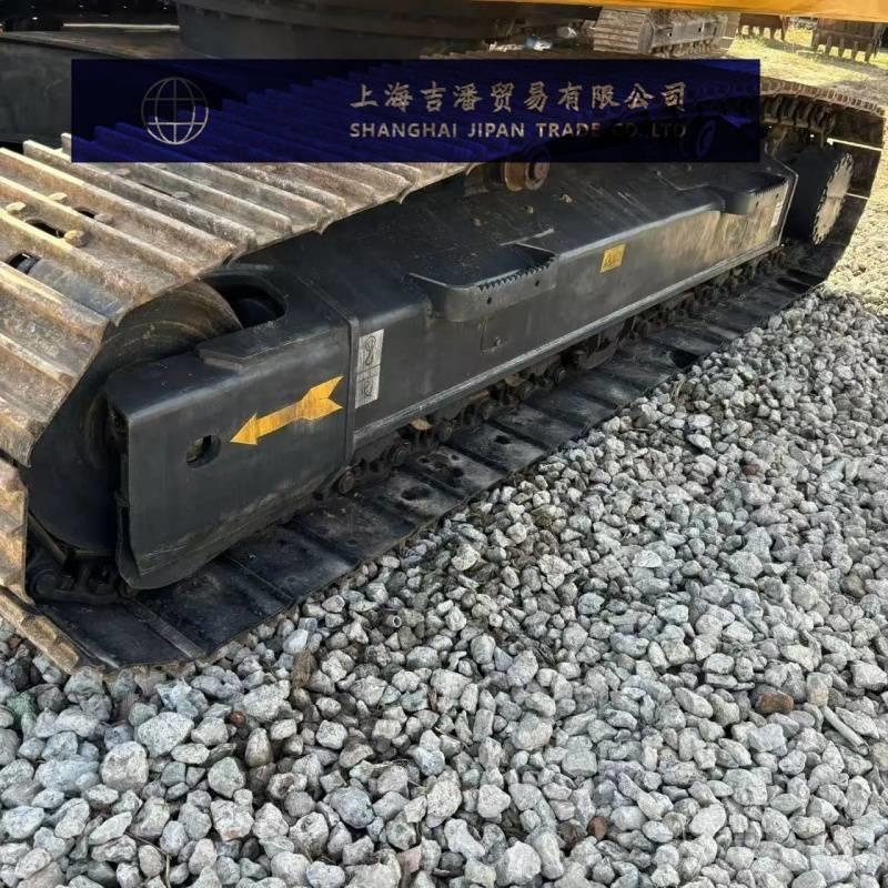 Komatsu PC 200 Excavatoare pe șenile
