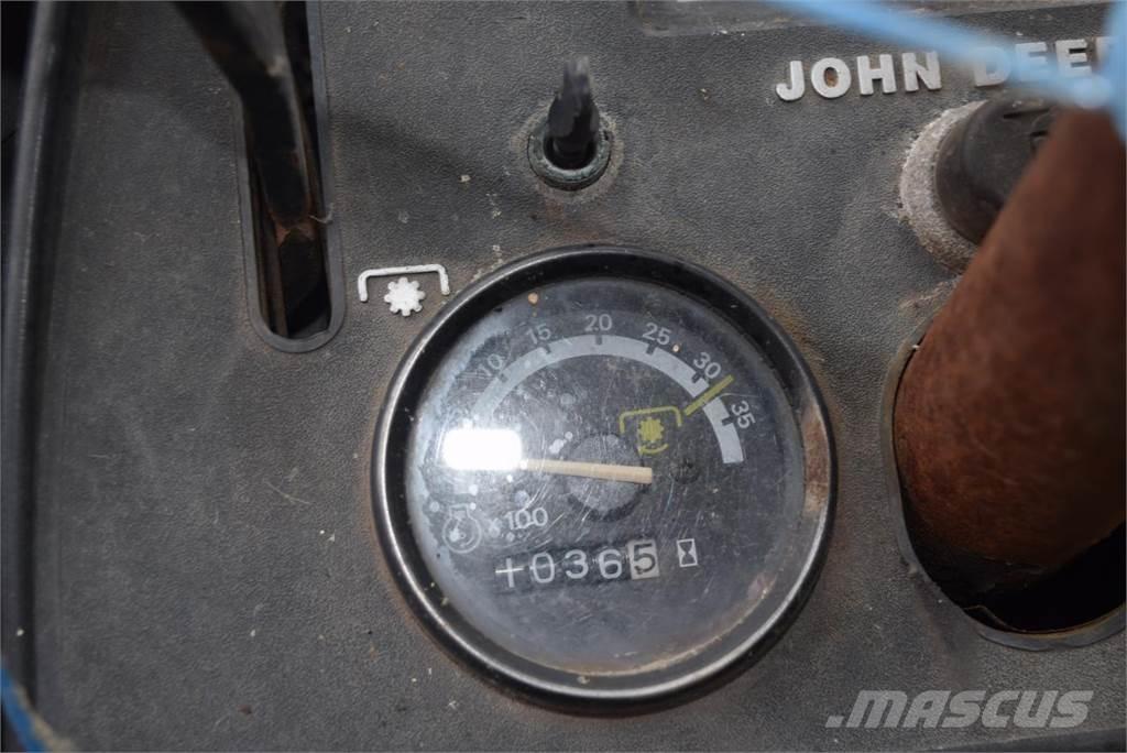 John Deere 755 Tractoare