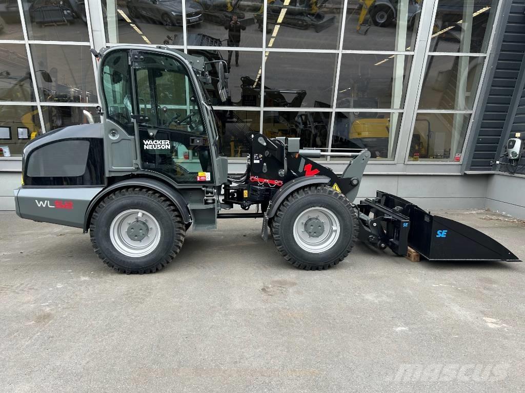 Wacker Neuson WL 52 Incarcator pe pneuri