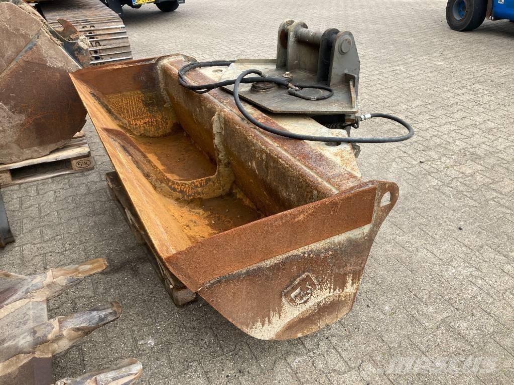 Komatsu PC 130-6K Excavatoare pe șenile
