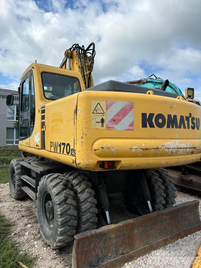 Komatsu PW 170 ES-6K Excavatoare cu roti