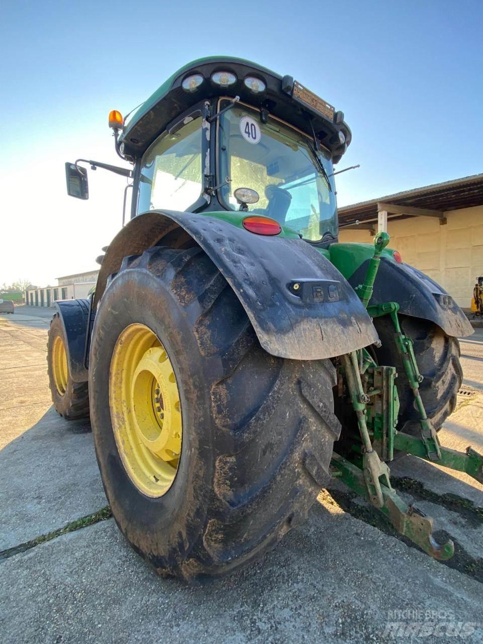 John Deere 8345 R Tractoare