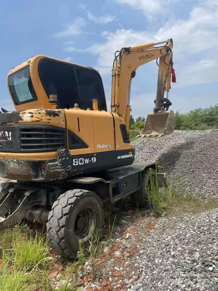 Hyundai 60W-9 Excavatoare cu roti