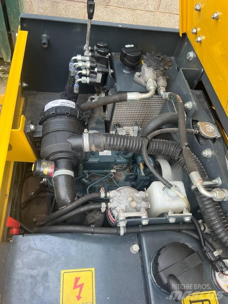 NC HT 1.0 Minitractor de teren