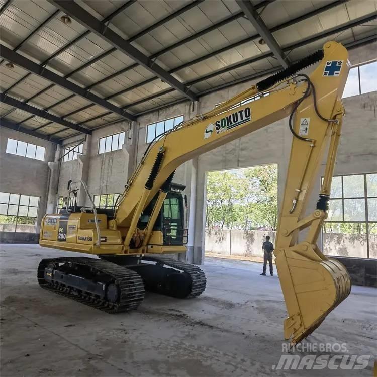 Komatsu PC200-8 Excavatoare pe șenile
