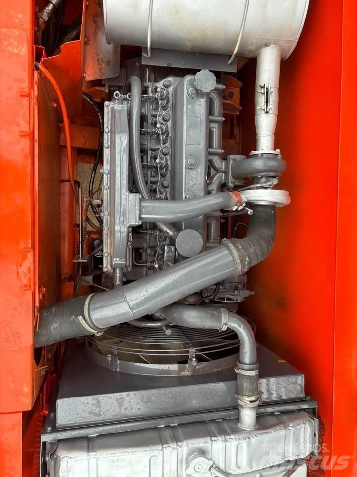 Doosan DX 225 LCA Excavatoare pe șenile
